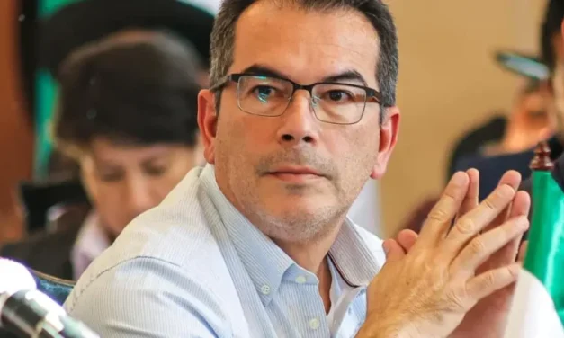 AGUILERA ASUMIRÁ LA GOBERNACIÓN, PERO SE AUSENTARÁ DOS DÍAS