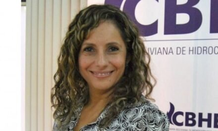 DESIGNAN A CLAUDIA CRONENBOLD COMO NUEVA PRESIDENTA DE YPFB