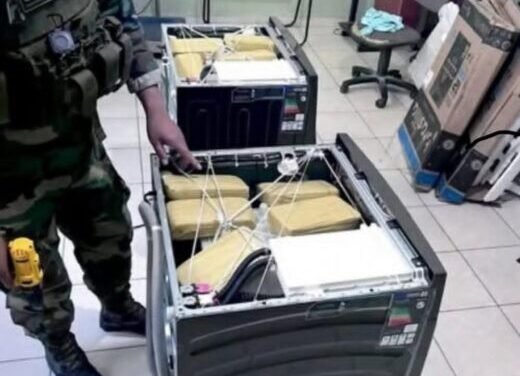 FELCN INTERCEPTA DROGA OCULTA EN LAVADORAS CON DESTINO A BERMEJO