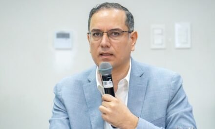 GOBIERNO ENTREGA INFORME SOBRE GASOLINA ADULTERADA Y SEÑALA A AKLY