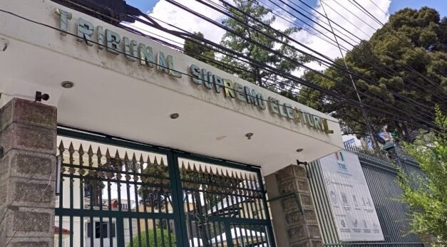 TSE DESCONOCE FALLO QUE FRENA ENCUESTAS Y ANUNCIA ACCIONES LEGALES