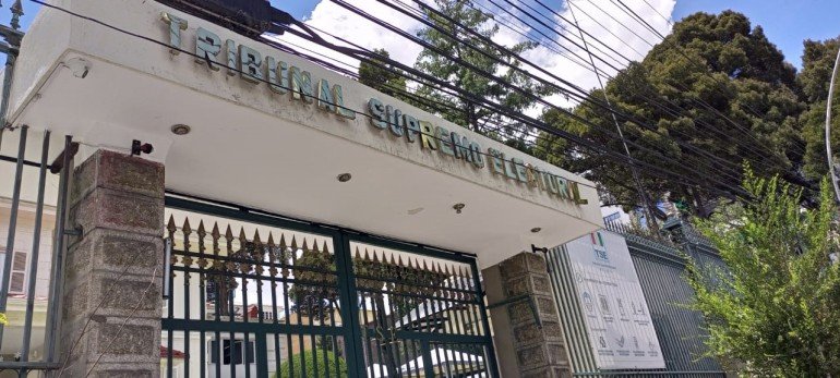 TSE DESCONOCE FALLO QUE FRENA ENCUESTAS Y ANUNCIA ACCIONES LEGALES