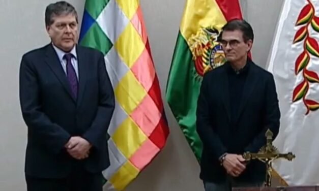 PAZ POSESIONA A CARLOS BLANCO COMO MINISTRO DE HIDROCARBUROS