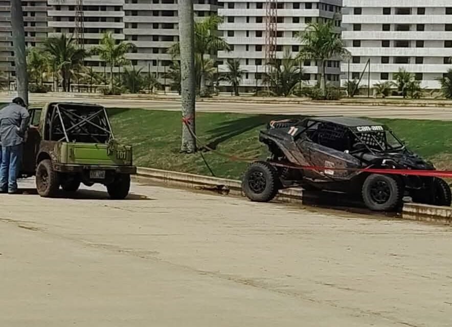 PILOTO ES ACRIBILLADO EN PLENO RALLY EN NUEVA SANTA CRUZ