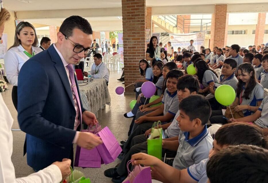 FISCAL DEPARTAMENTAL SOCIALIZA LA LEY N° 1636 A MÁS DE 300 ESTUDIANTES EN EL PLAN TRES MIL