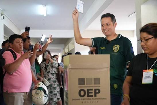 EDMAND LARA NO EMITIRÁ SU VOTO