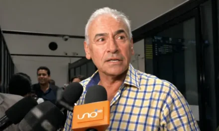 EXMINISTRO “CHELELO” AÑEZ VUELVE A BOLIVIA TRAS 17 AÑOS DE EXILIO EN EE.UU.