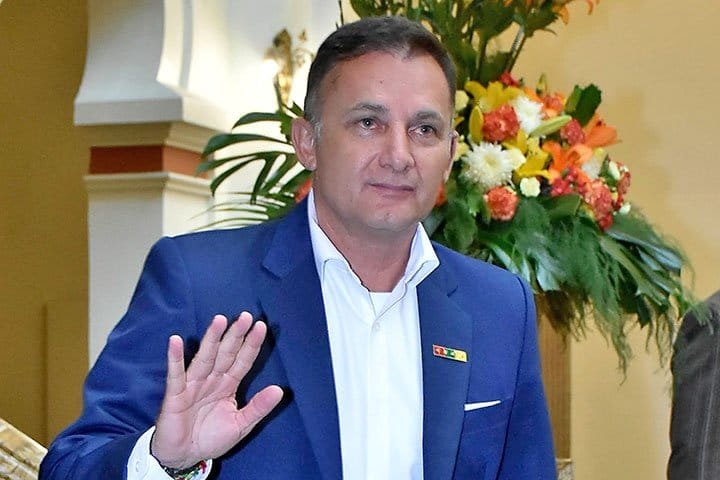 EXMINISTRO LÓPEZ ANUNCIA SU RETORNO A BOLIVIA EN MEDIO DE PROCESOS JUDICIALES