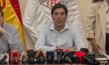 GOBIERNO CONVOCA A CHOFERES A DIÁLOGO Y BUSCA EVITAR PARO NACIONAL