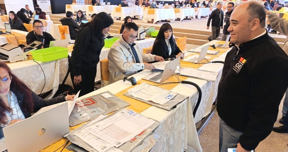 TSE PREVÉ CONCLUIR CONTEO OFICIAL EN CINCO DEPARTAMENTOS HASTA EL MIÉRCOLES