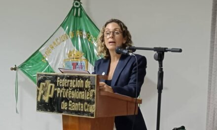 MARÍA ELENA URQUIDI LLAMA A FORTALECER EL LIDERAZGO FEMENINO EN LA VIDA CÍVICA