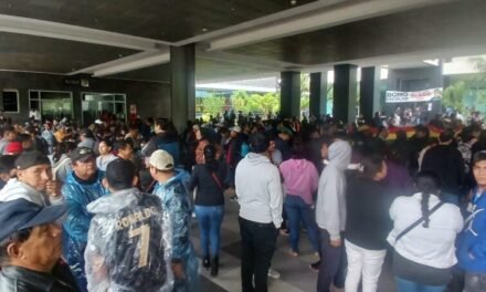 CONFLICTO POR EL MUTUALISTA DESATÓ EN LA TOMA EN LA QUINTA MUNICIPAL