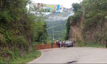 BLOQUEO EN RUTA A LOS YUNGAS POR TRES DEMANDAS CLAVE