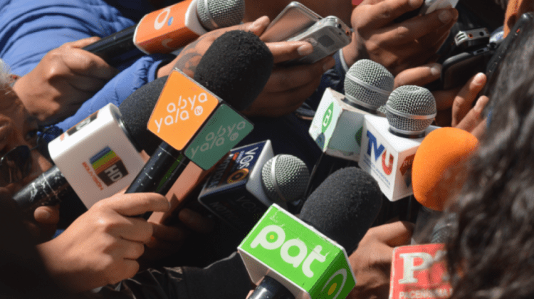 DEFENSORÍA DEL PUEBLO EXPRESA PREOCUPACIÓN POR AGRESIONES A PERIODISTAS EN LA PAZ