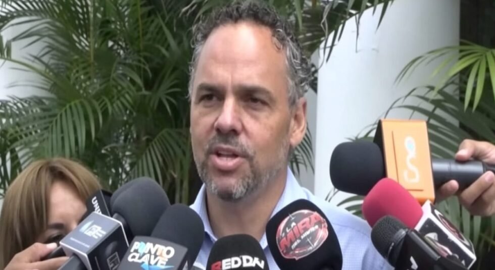 VOCERO DE SAAVEDRA ALERTA SOBRE POSIBLE MALVERSACIÓN Y DÉFICIT EN LA ALCALDÍA