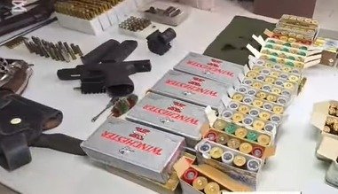 CASO BILLAR: INCAUTAN ARMAS Y APREHENDEN A DOS PERSONAS EN MONTERO