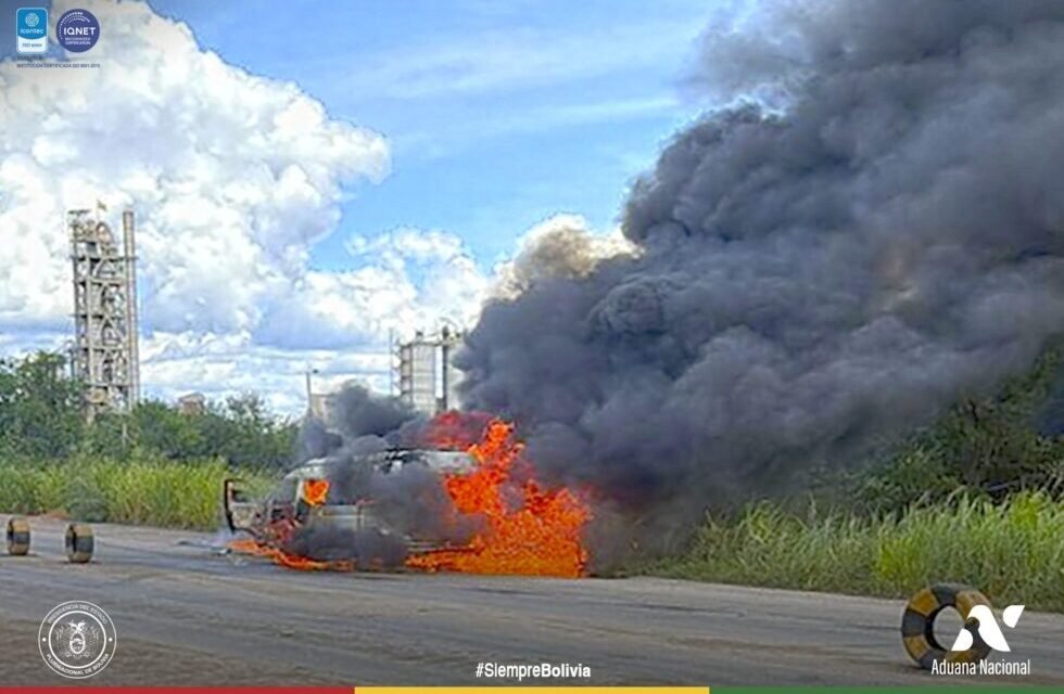 OPERATIVO CONTRA EL CONTRABANDO EN SANTA CRUZ TERMINA EN ENFRENTAMIENTOS