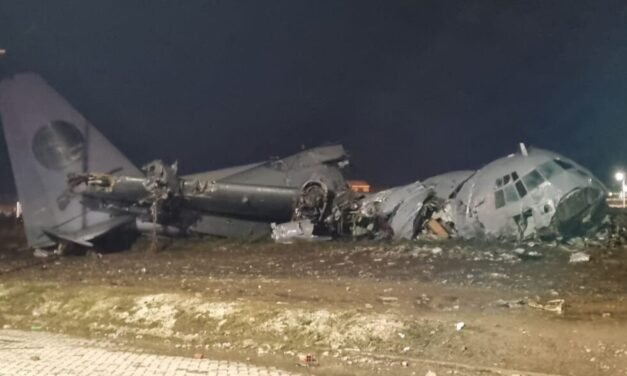FISCALÍA AVANZA INVESTIGACIÓN DEL AVIÓN SINIESTRADO EN LA PAZ