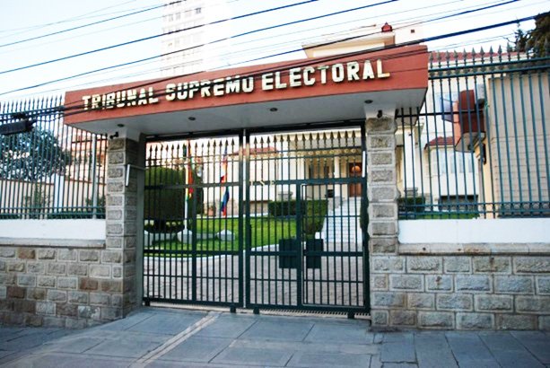 TSE TRASLADA OPERACIONES A SANTA CRUZ PARA LA SEGUNDA VUELTA ELECTORAL