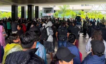 GREMIALISTAS CERCAN LA QUINTA MUNICIPAL EN RECHAZO A FALLO POR EL MUTUALISTA