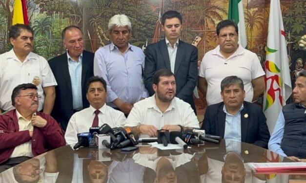 MOVIMIENTO CÍVICO NACIONAL EXIGE ESTADO DE EXCEPCIÓN Y LA APREHENSIÓN DE EVO MORALES