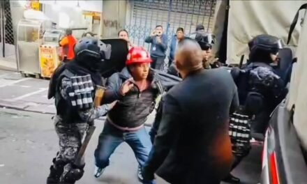 TOMA DEL MINISTERIO DE TRABAJO TERMINÓ CON DIRIGENTES DE LA COB ARRESTADOS