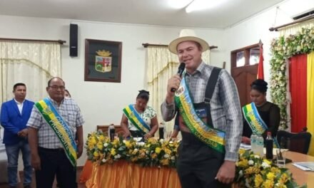 MENONITA ASUME LA ALCALDÍA DE CUATRO CAÑADAS POR PRIMERA VEZ