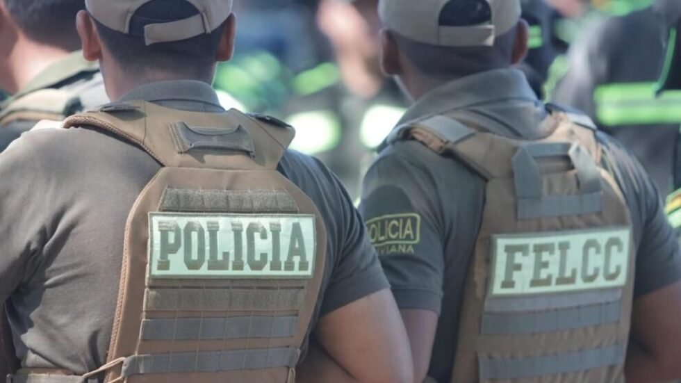 POLICÍA INVESTIGA INTENTO DE ROBO EN COOPERATIVA DEL ANTIGUO MERCADO ABASTO