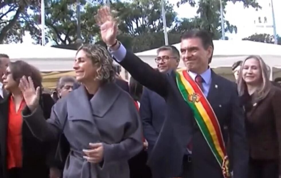 RODRIGO PAZ PARTICIPA EN LOS ACTOS CENTRALES EN SUCRE