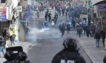 GASIFICACIONES Y ENFRENTAMIENTOS REACTIVAN LA TENSIÓN EN LA PAZ