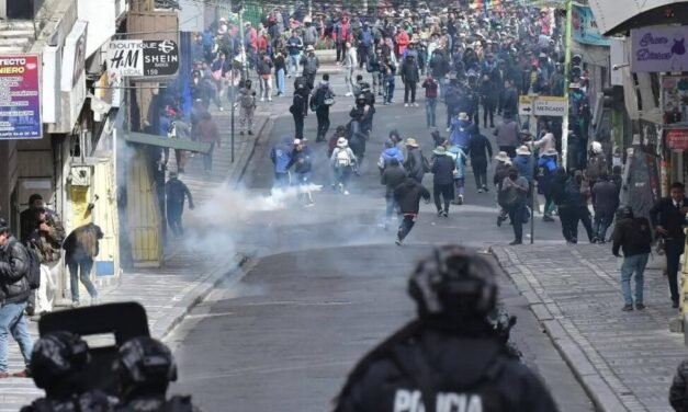 GASIFICACIONES Y ENFRENTAMIENTOS REACTIVAN LA TENSIÓN EN LA PAZ