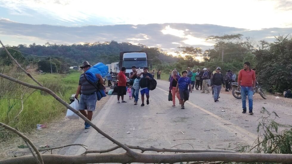SANTA MARÍA SUSPENDE BLOQUEO Y RESTABLECE EL TRÁNSITO