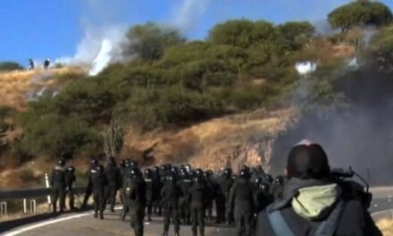 ENFRENTAMIENTOS EN PAROTANI DURANTE OPERATIVO POLICIAL DE DESBLOQUEO