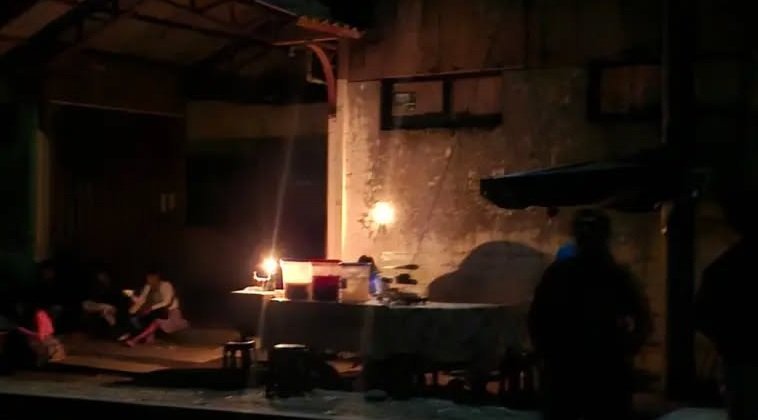ELFEC REPORTA CAÍDA DE ESTRUCTURA ELÉCTRICA TRAS CORTE DE ENERGÍA EN EL CHAPARE