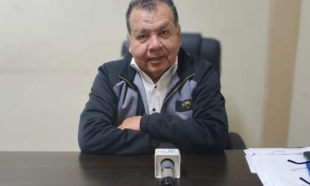 COD SANTA CRUZ FRENA MARCHA Y RECHAZA PEDIDOS DE RENUNCIA DE RODRIGO PAZ