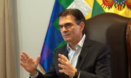PRESIDENTE RODRIGO PAZ ACLARA Y CALIFICA DE “VÁNDALOS” A GRUPOS VIOLENTOS