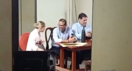 CAMACHO PIDE LA EXTINCIÓN DEL CASO “CARRO BOMBERO” ANTE LA JUSTICIA
