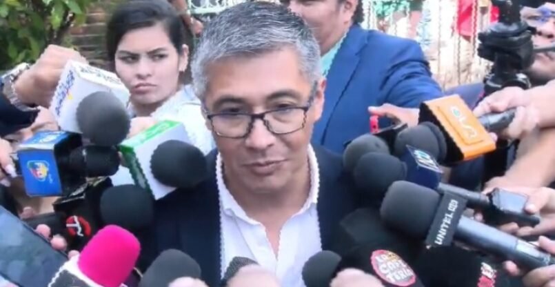 MINISTRO ESPINOSA: “NO VAMOS A CAER EN LA CONFRONTACIÓN ENTRE BOLIVIANOS”