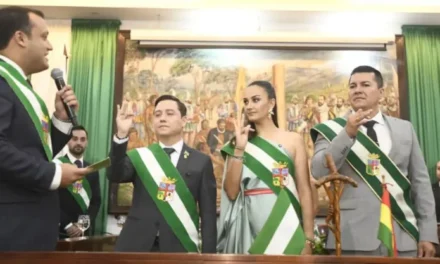 LUISA NAYAR ES ELECTA PRESIDENTA DEL CONCEJO MUNICIPAL DE SANTA CRUZ