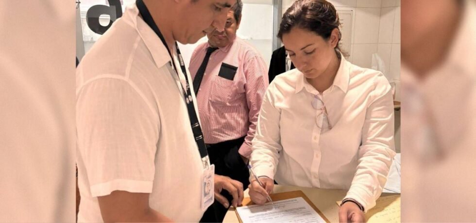 LAURA ROJAS SE PRESENTA A AUDIENCIA POR EL CASO 32 MALETAS
