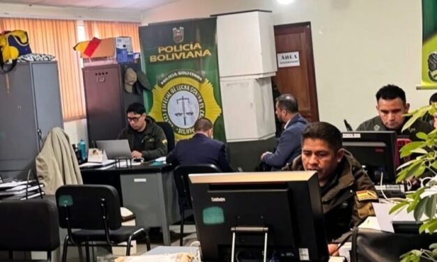 MEDINACELI DECLARA EN LA FELCC POR EL CASO DE LOS COMBUSTIBLES EN LA PAZ
