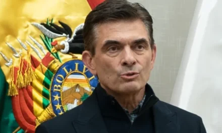 GOBIERNO IMPULSA DEBATE DE 10 LEYES CLAVE EN ENCUENTRO CON AUTORIDADES ESTE SÁBADO