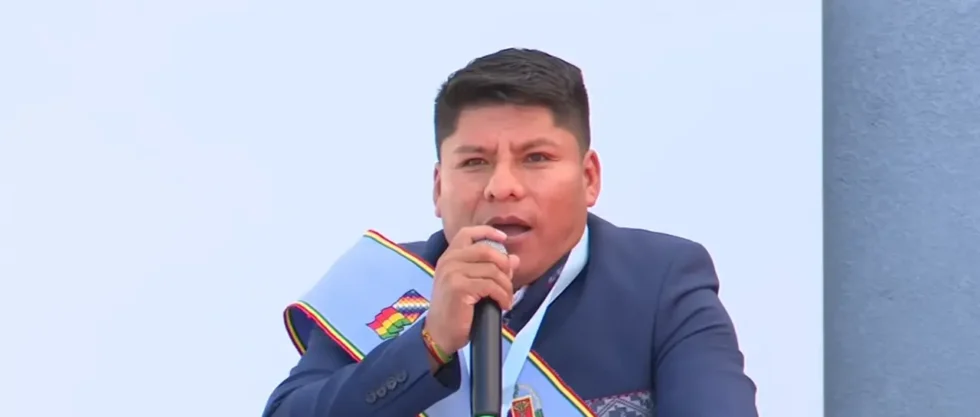 GOBERNADOR LOZA CRITICA ENCUENTRO EN COCHABAMBA Y LO LLAMA “NEOLIBERAL”