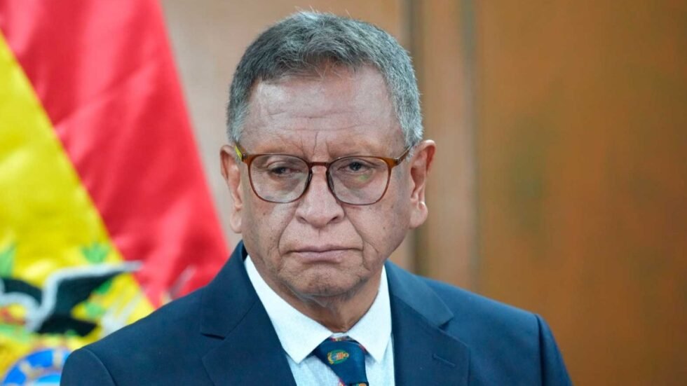 “NO HAY POSIBILIDAD DE UN ESTADO DE EXCEPCIÓN”, ASEGURO EL MINISTRO OVIEDO
