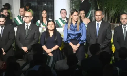 ALCALDE SAAVEDRA PRESENTA SECRETARIOS CON PERFIL TÉCNICO Y EXPERIENCIA PÚBLICA