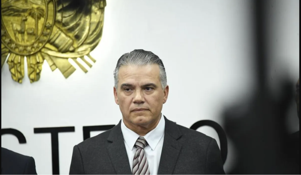 “BOLIVIA NO PUEDE SER REHÉN DE UNA CONDICIÓN JUDICIAL”, AFIRMA EL MINISTRO DE DEFENSA