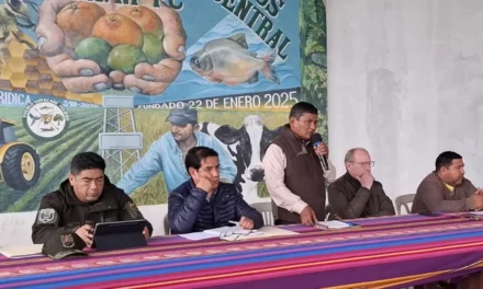 GOBIERNO Y POLICÍA LLEGAN A YAPACANÍ PARA ATENDER DEMANDA DE JUSTICIA POR CRIMEN DE DIRIGENTE