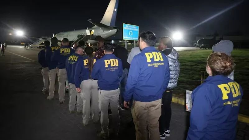 19 BOLIVIANOS FIGURAN ENTRE EXPULSADOS EN OPERATIVO MIGRATORIO EN CHILE