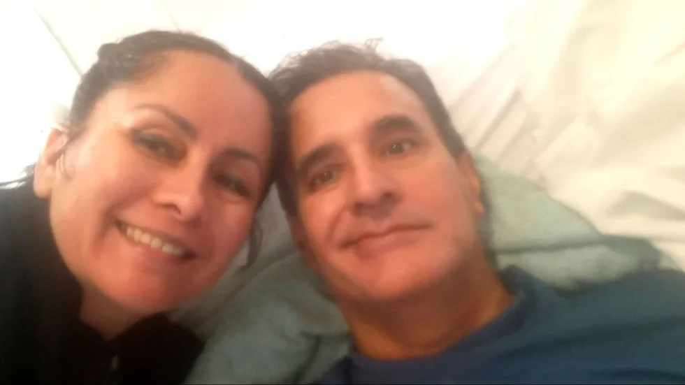 “NUNCA SE QUEJÓ”: ESPOSA DE RUNY CALLAÚ RECUERDA SU FORTALEZA Y PIDE AYUDA PARA SU REPATRIACIÓN