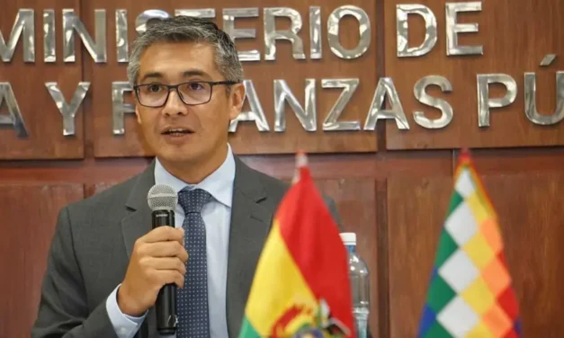 GOBIERNO ASEGURA QUE EL TIPO DE CAMBIO FLEXIBLE TENDRÁ UN IMPACTO MÍNIMO EN LOS PRECIOS